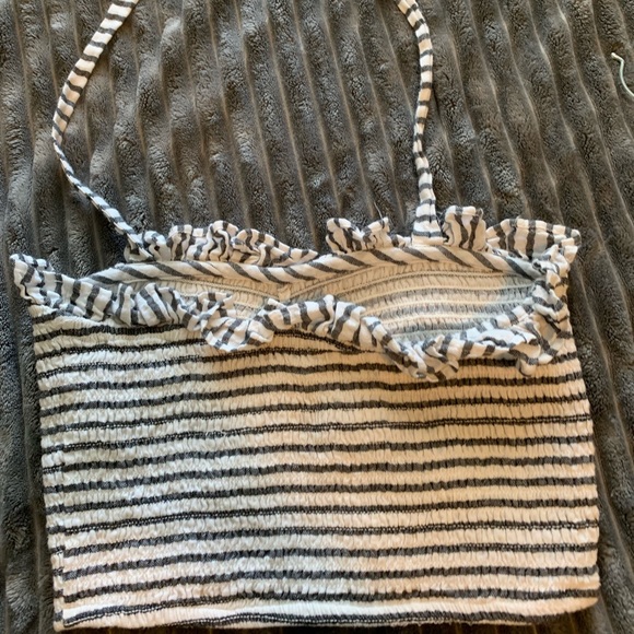 Cropped top - Picture 2 of 2